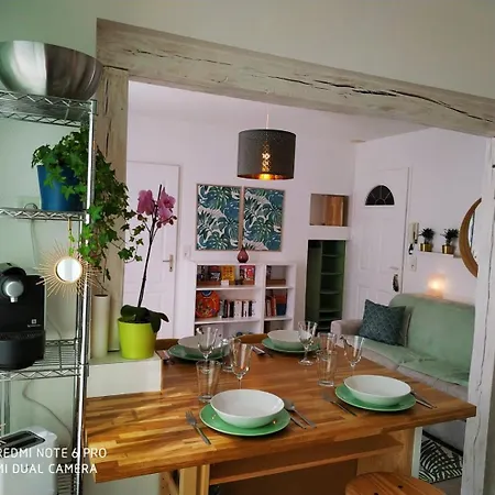 Daire 2 Min Walk From Train Station And Center Of